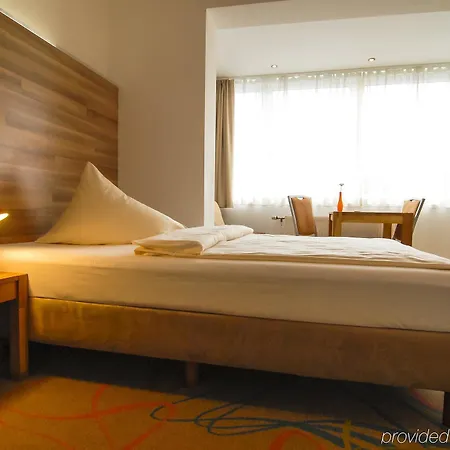 Hotell Petul Garden Essen
