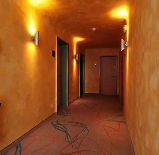 Petul Garden Έσσεν